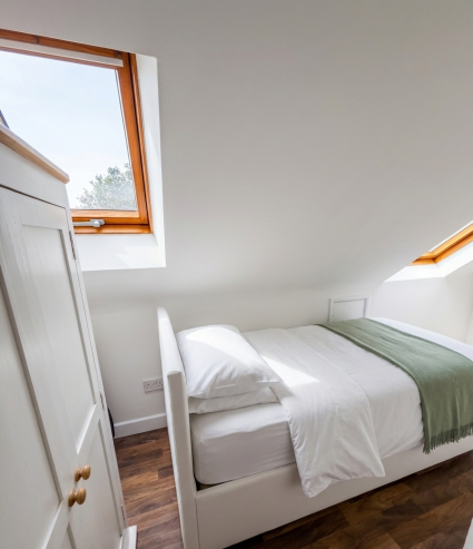 ROOM ROOM