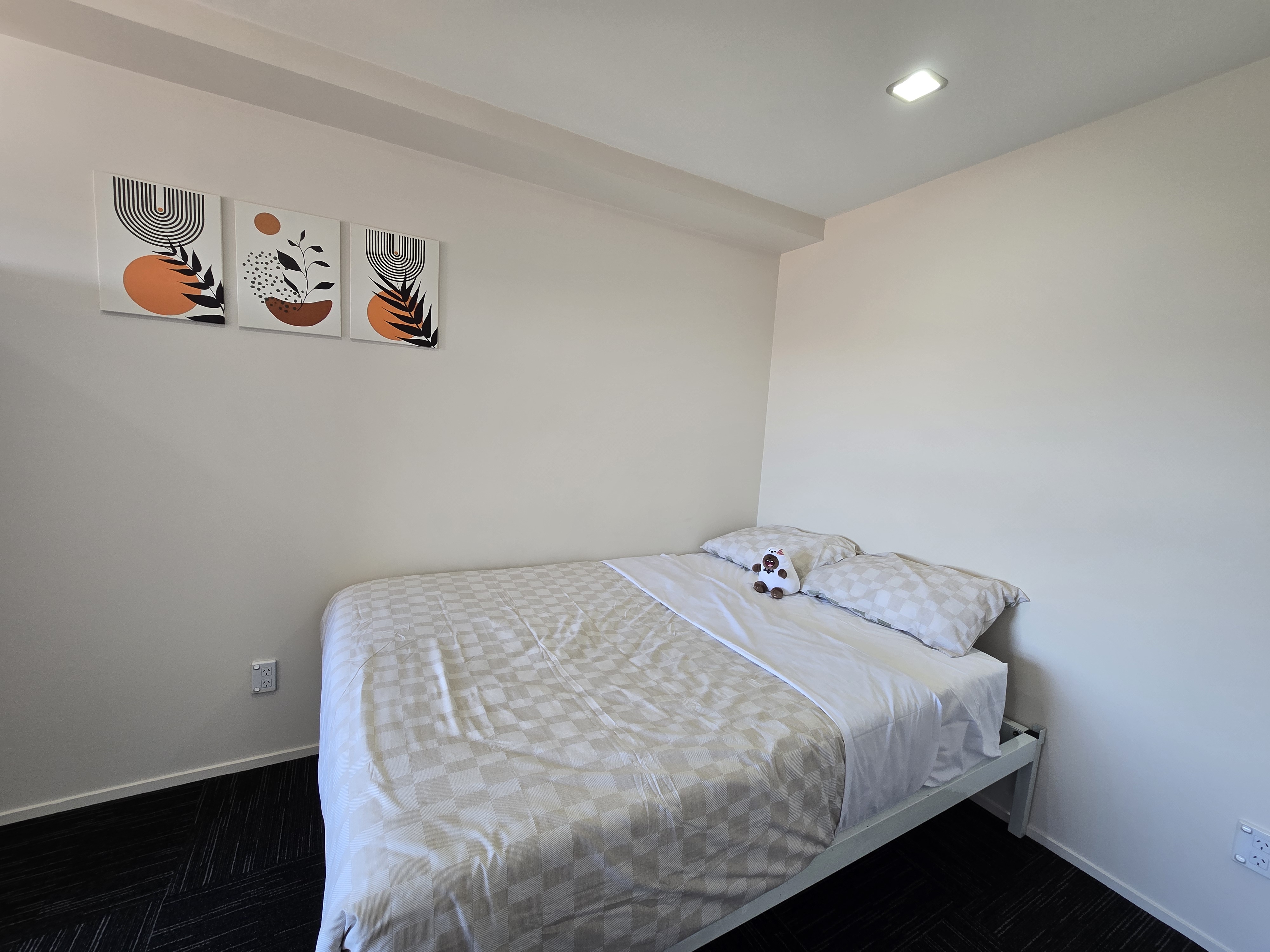3-bed apartment with 1 bathrooms (Big private room) room image 1