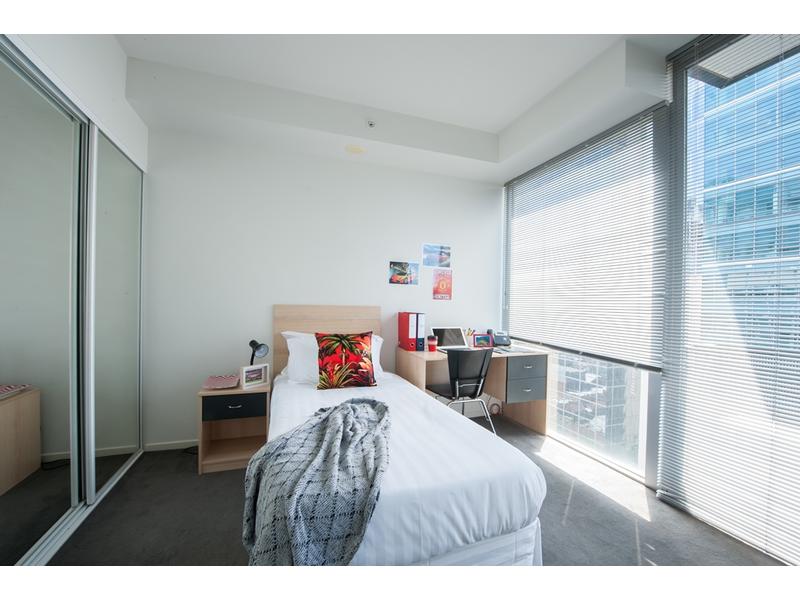 Student Living - Lonsdale-Melbourne-ROOM-1