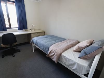 ROOM ROOM
