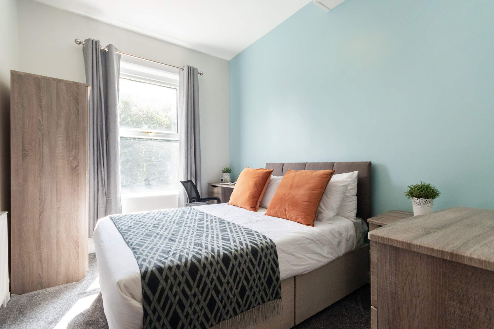 ROOM ROOM 2
