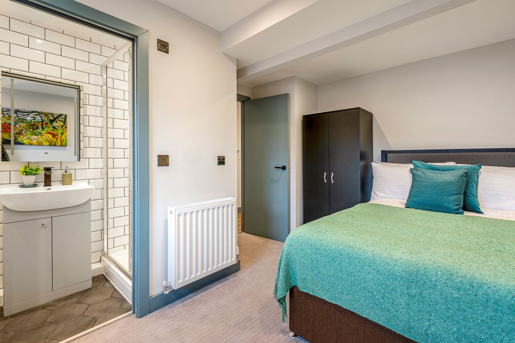 ROOM ROOM 1