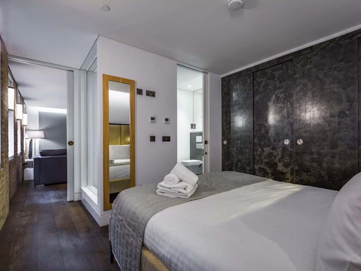One room in 1 bedroom apartment ROOM 3