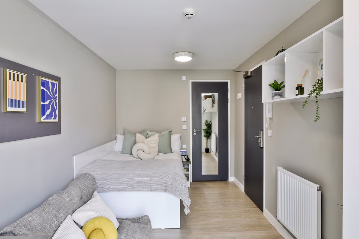 James House-Bath-ROOM-1