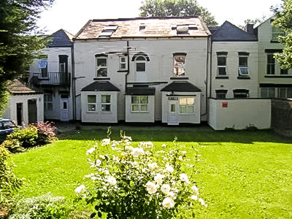 BUILDING BUILDING