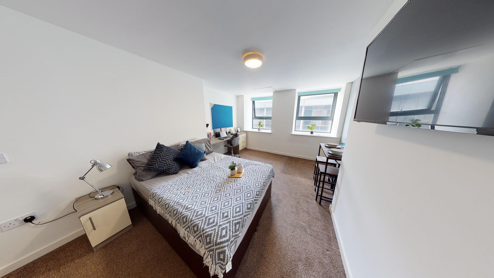Deluxe Studio Plus room image 1