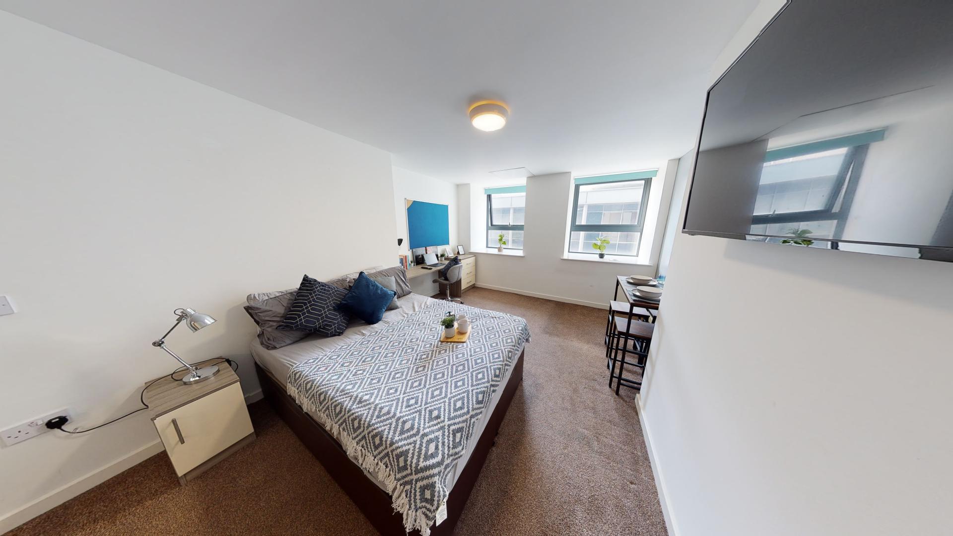 Deluxe Studio room image 1