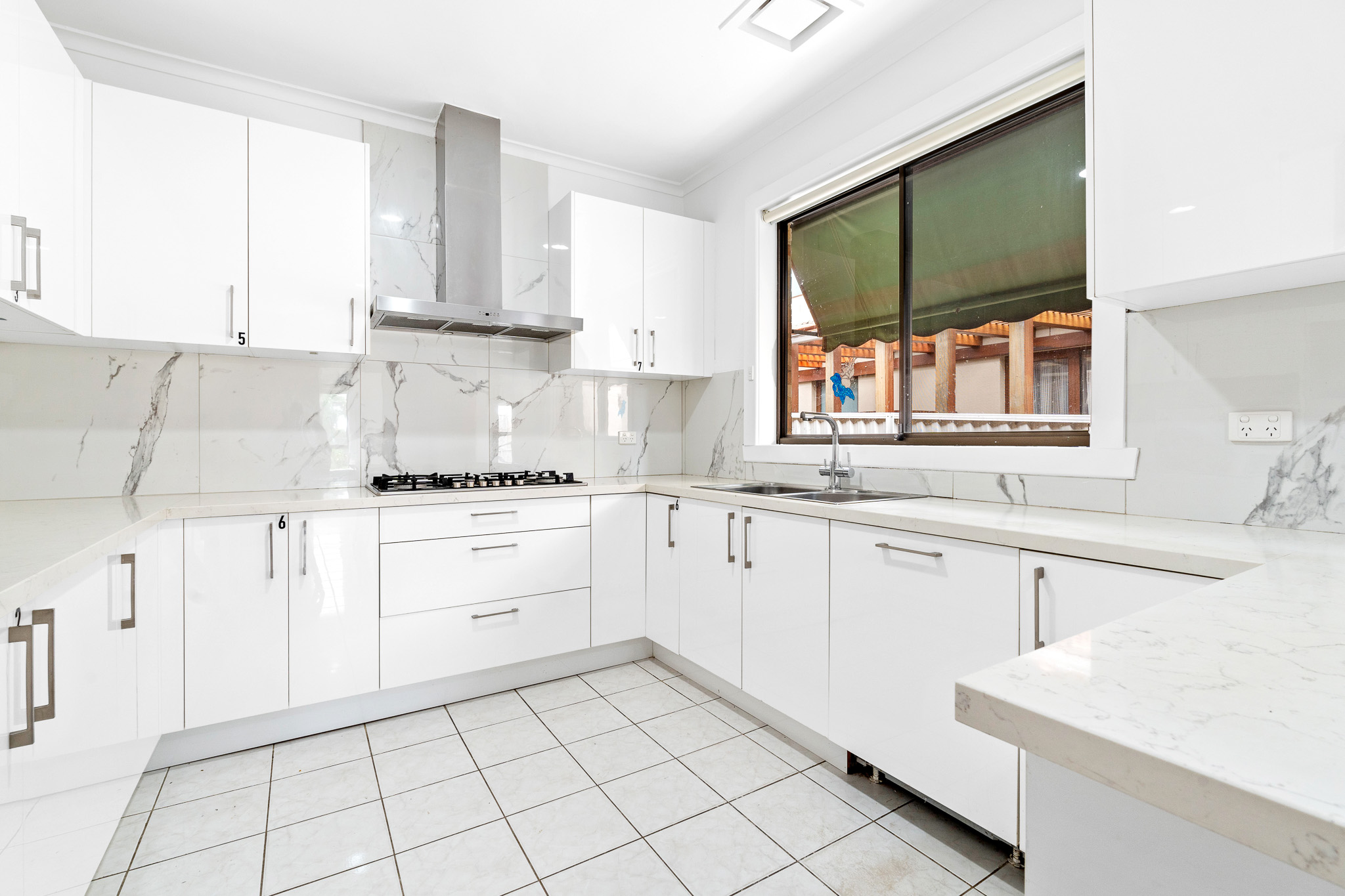 Single Ensuite Room KITCHEN 2