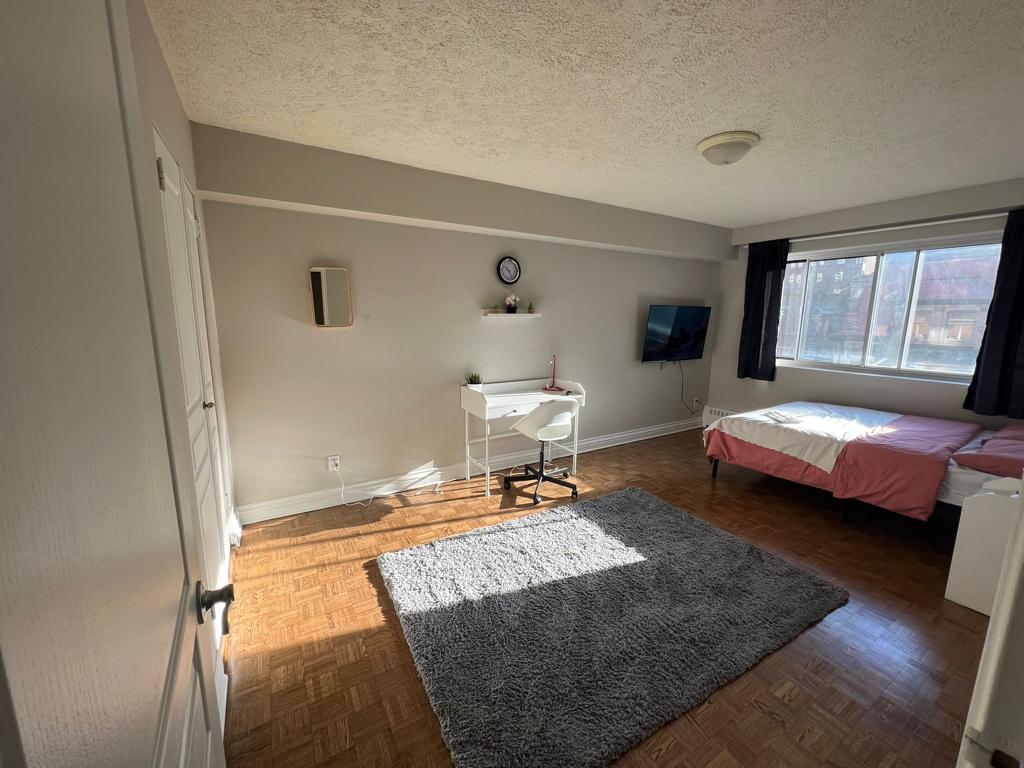 3421 Drummond St-Montréal-ROOM-1