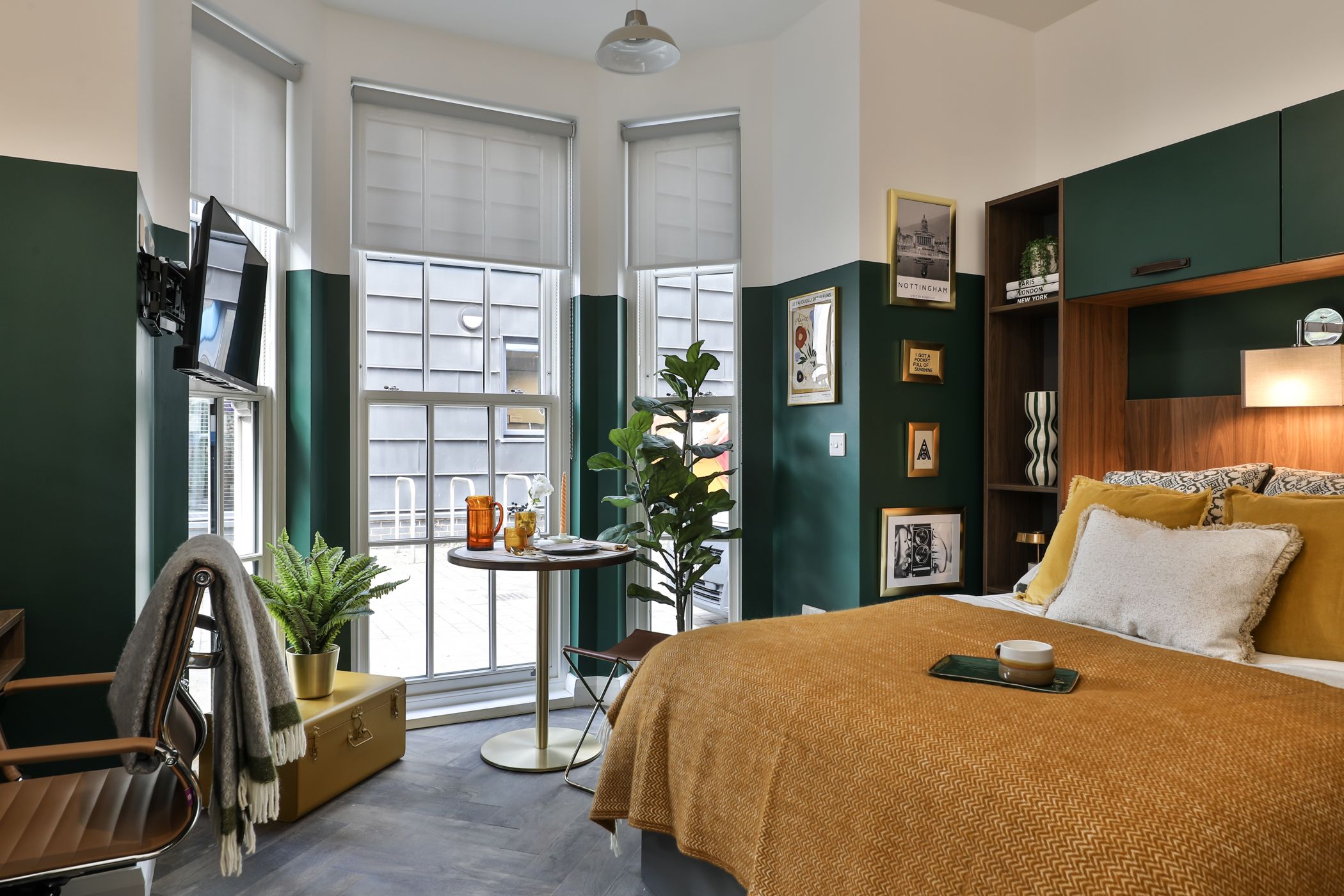 Premium Smaller Studio - Limited View room image 2