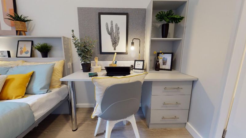 Silver En-Suite ROOM 1