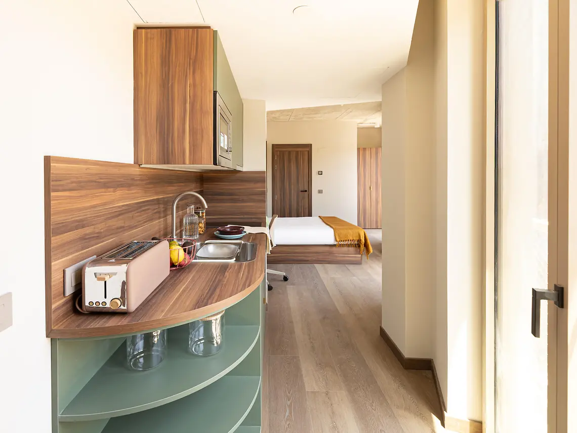 Premium Studio ROOM 1