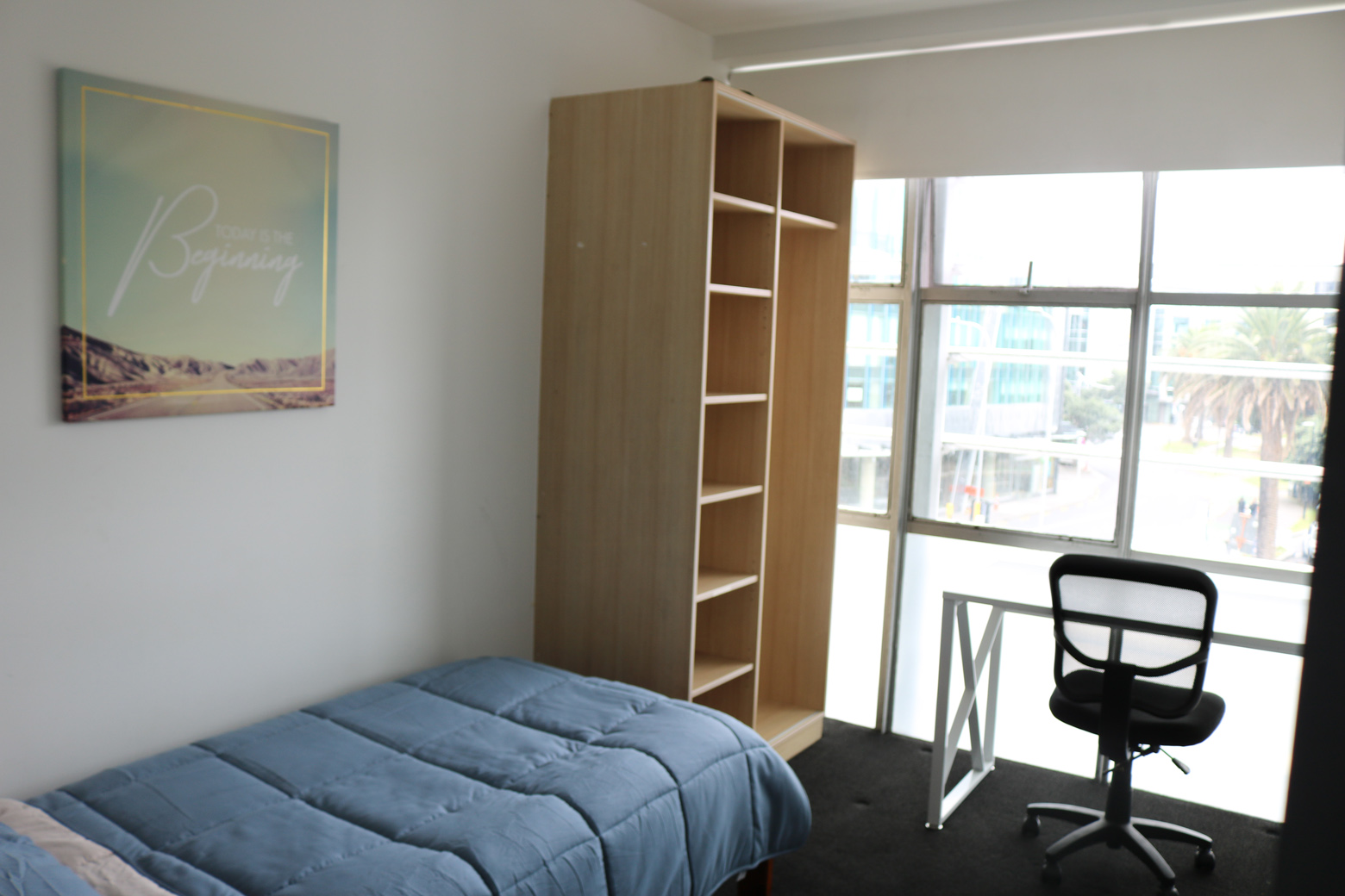 Apartment 202 (5 bedrooms & 2 bathrooms) ROOM 3