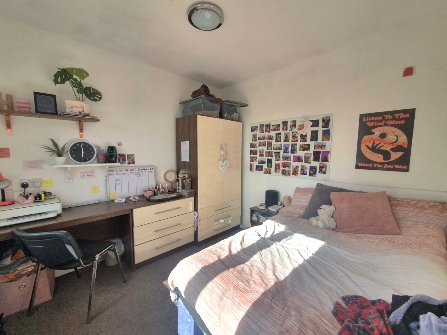 6 Bedroom Apartment ROOM 3