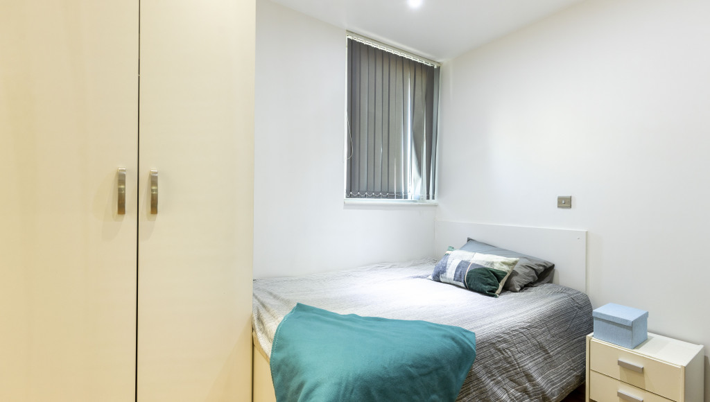 Ensuite 3 Bed ROOM 4