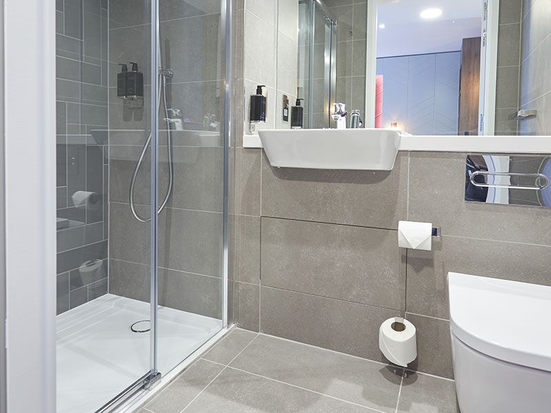 Smart Studio BATHROOM 2