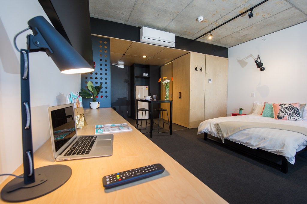 Large Studio room image 1