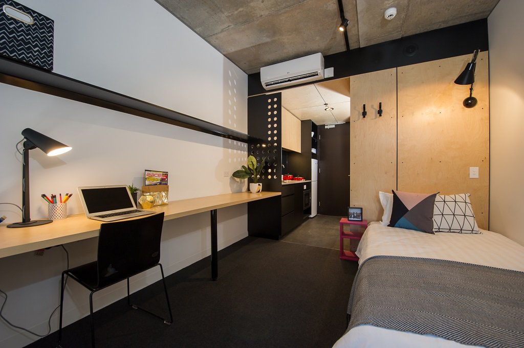 ROOM ROOM