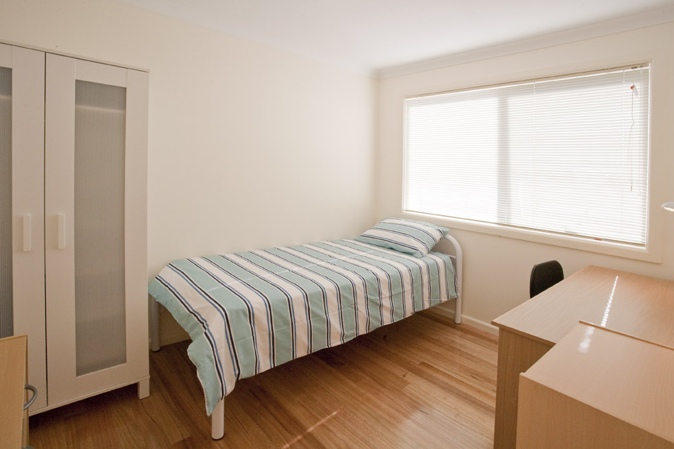 Small Room ROOM 2