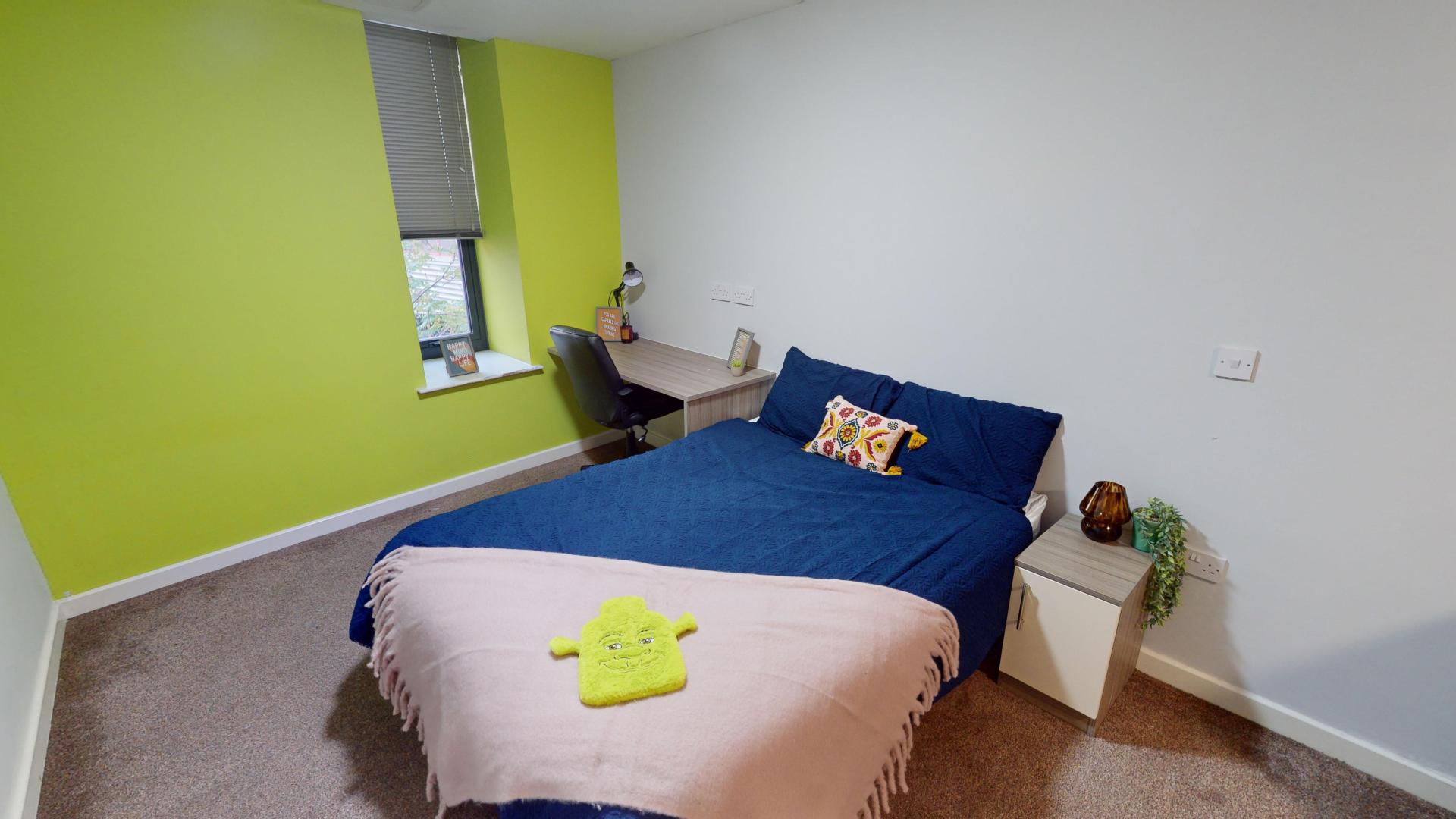 Superior Studio - Double Bed room image 1