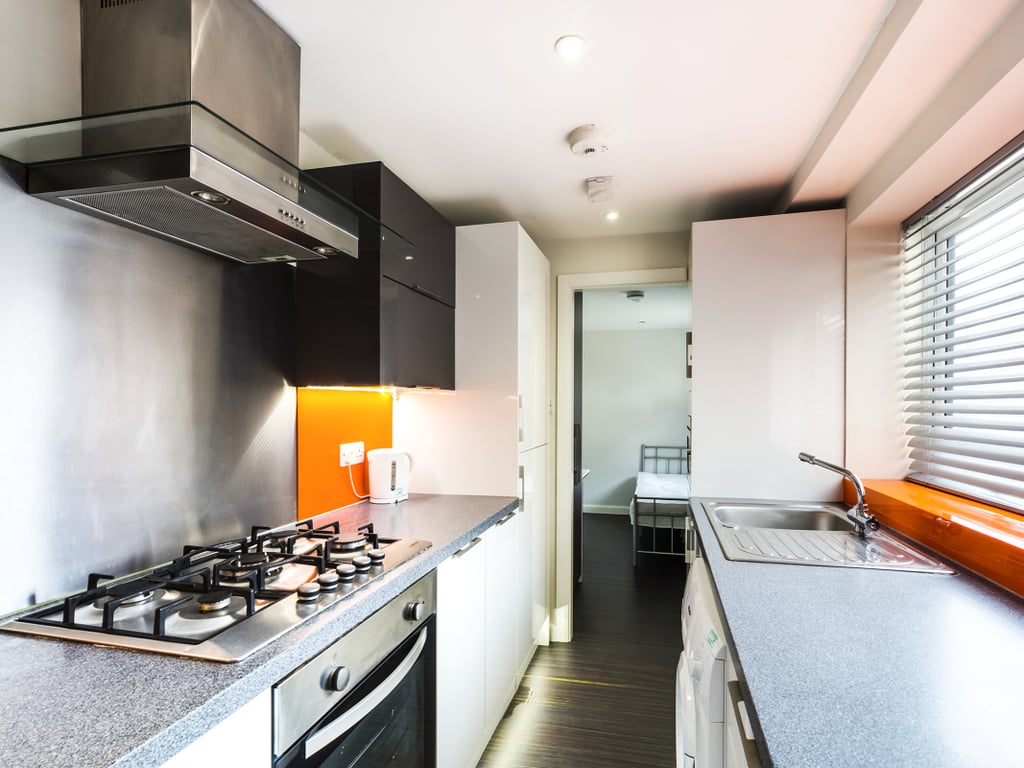 4 Bedroom Apartment KITCHEN 4