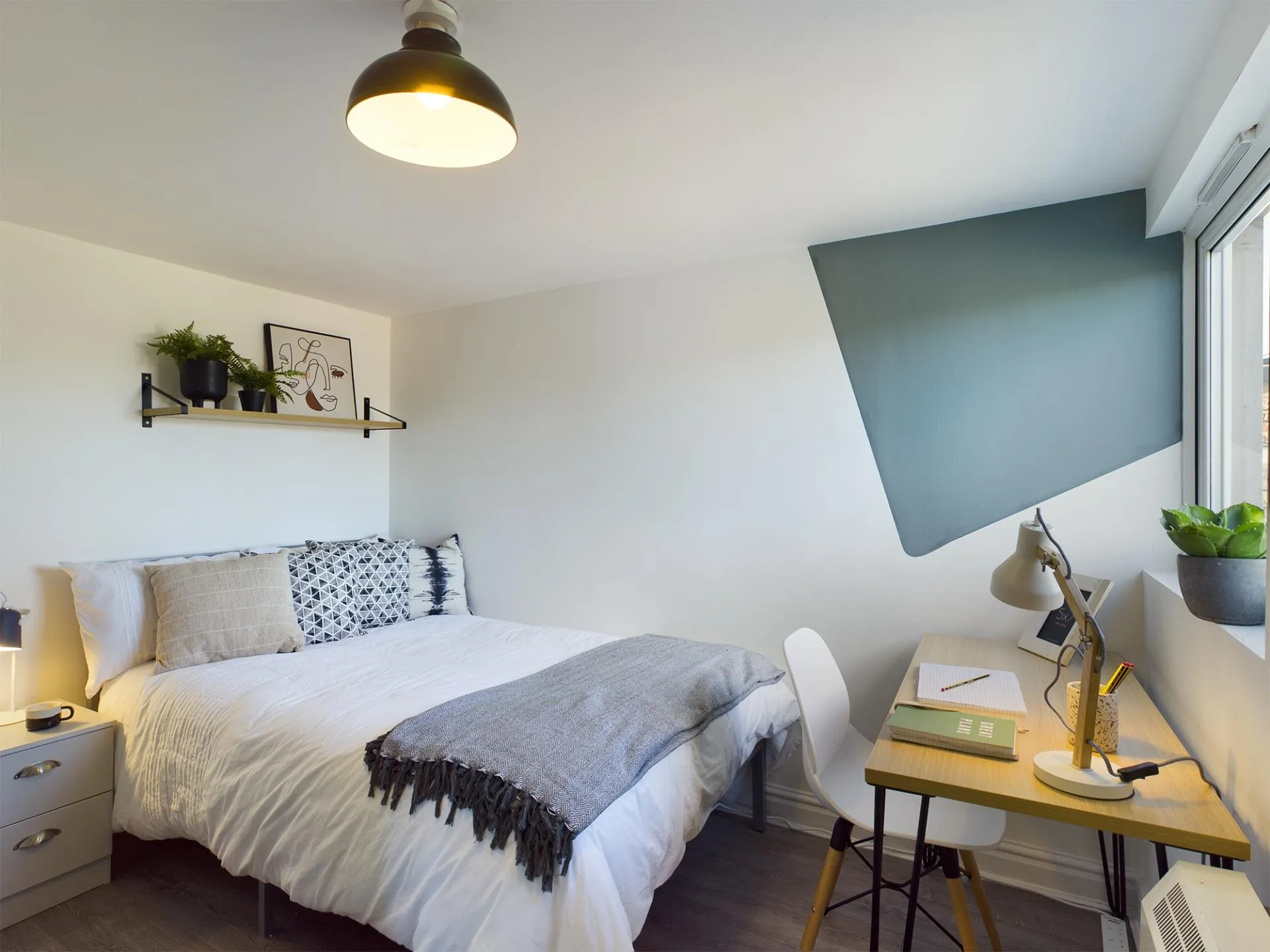 6 Bed Apartment room image 1