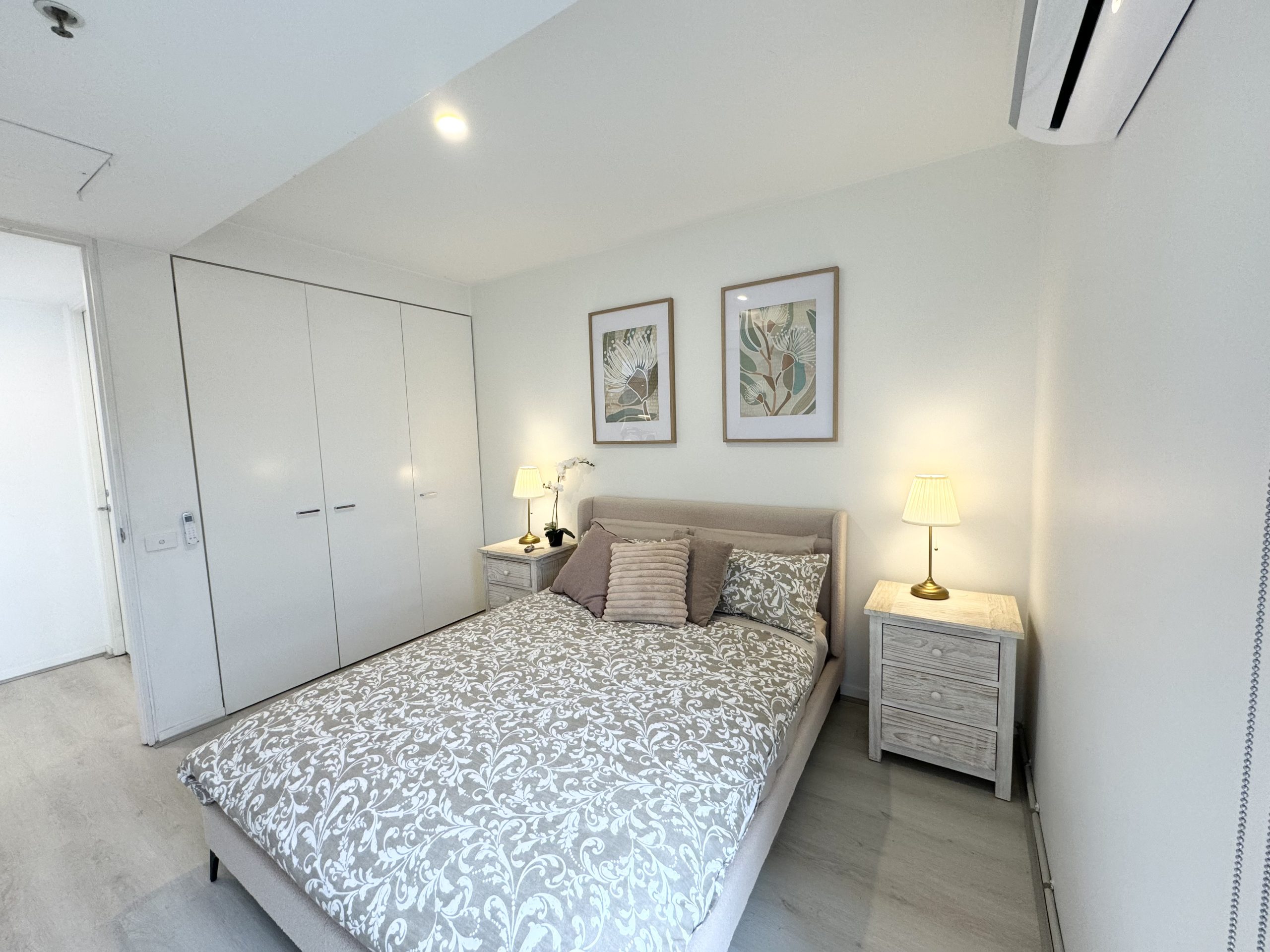 Apartment 26 room image 1
