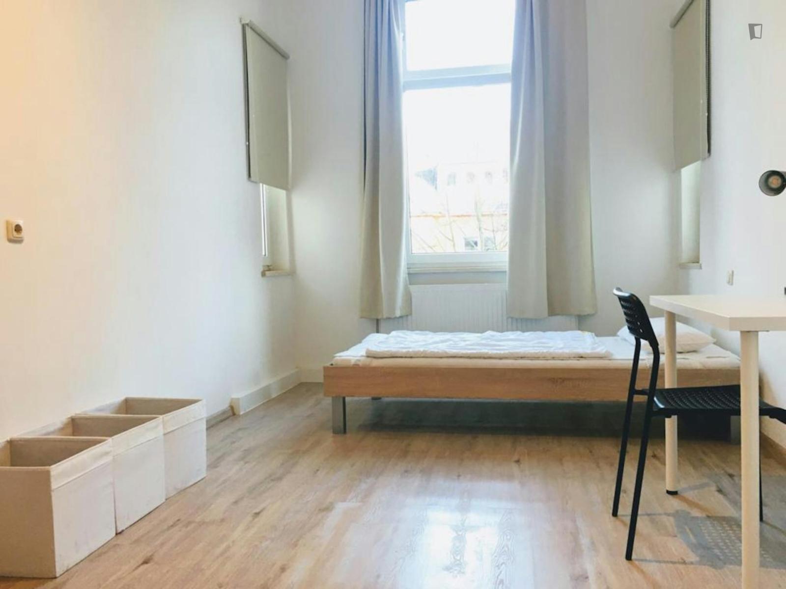 Comfy single bedroom near the Funkenburg metro station