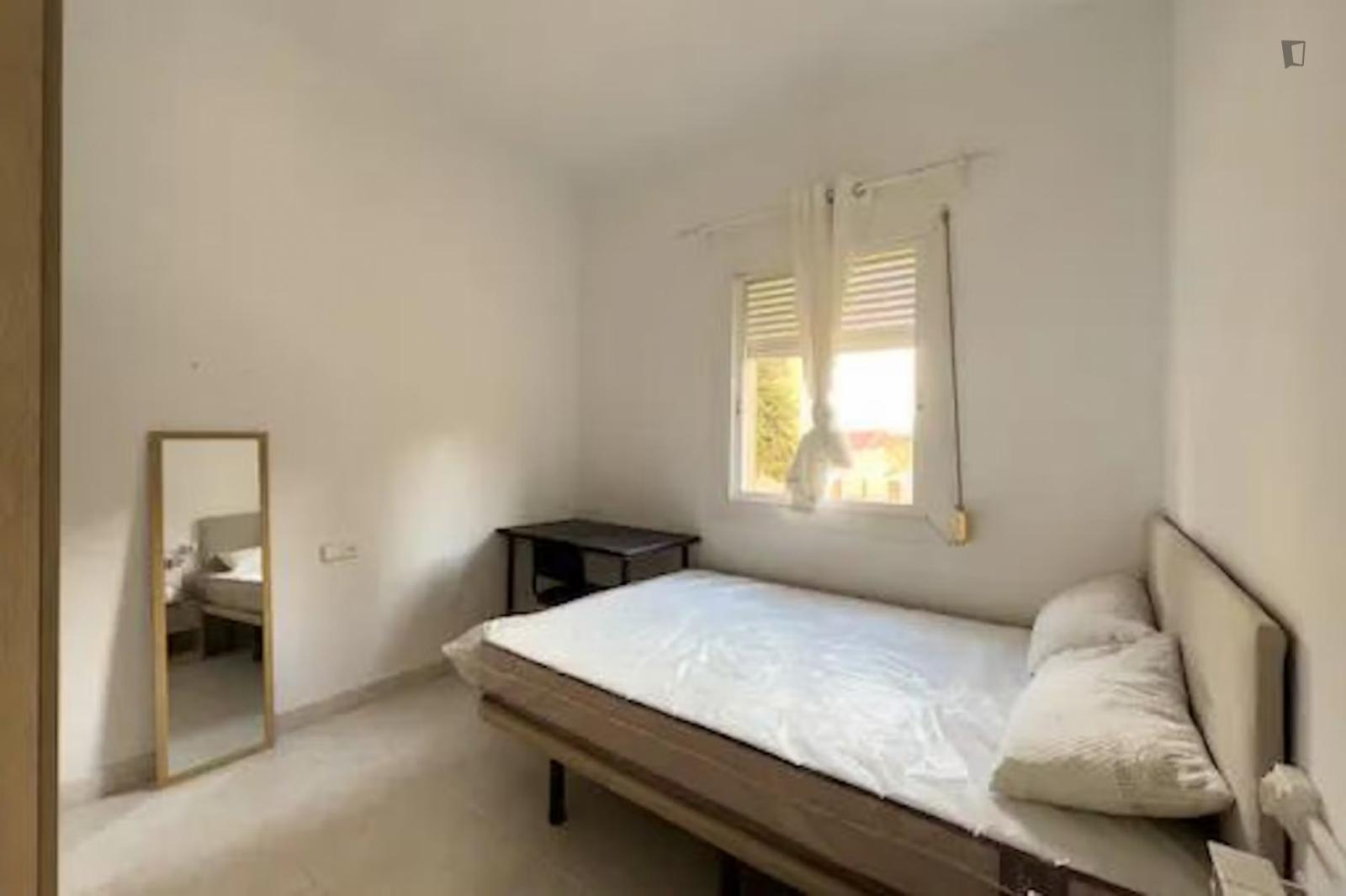 Carrer de Castella, Sant Martí-Barcelona-ROOM-1